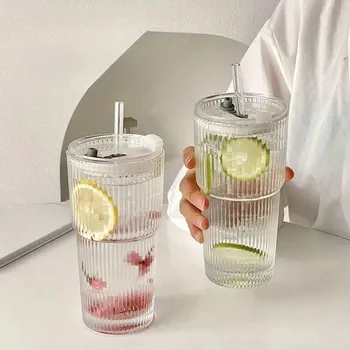 600 ml gestreifter Glasbecher mit Deckel und Strohhalm, transparente Trinkgläser für Saft, Wasser