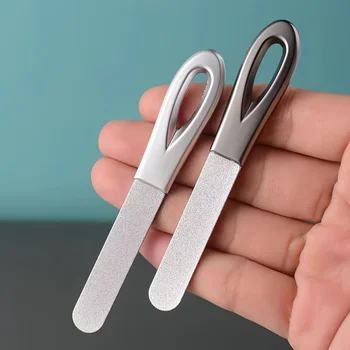 Doppelseitige Nagelfeile aus Edelstahl zum Formen und Polieren von Nägeln